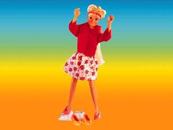 3105 Emma in Flower Dress