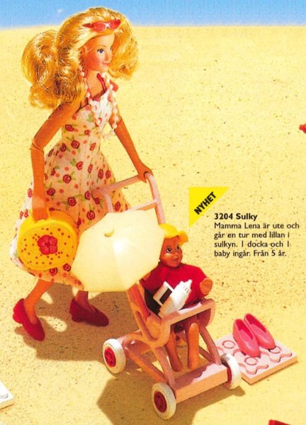 3204 Auntie Jane and Cousin Sophie