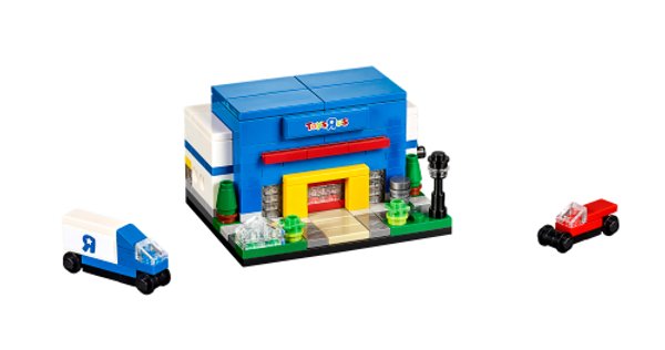 40144 Bricktober Toys R Us Store