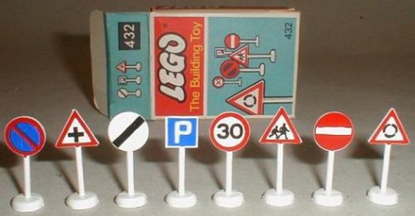 432 Road Signs (The Building Toy)
