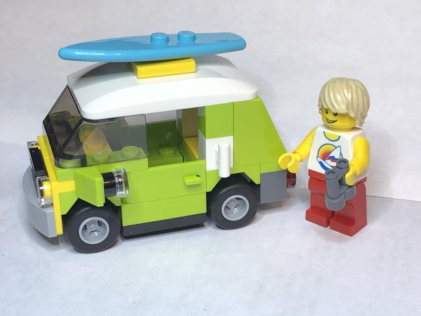 5005994 Surfer Van