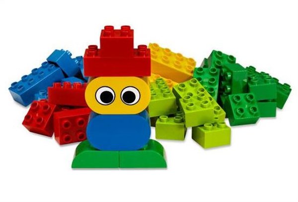 5586 Basic Bricks with Fun Figures