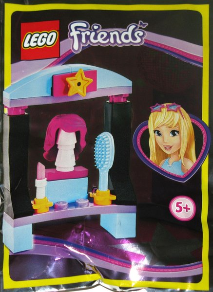 561705 Wardrobe of Future Star