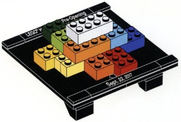 6168272 LEGO House Fan Pre-Opening