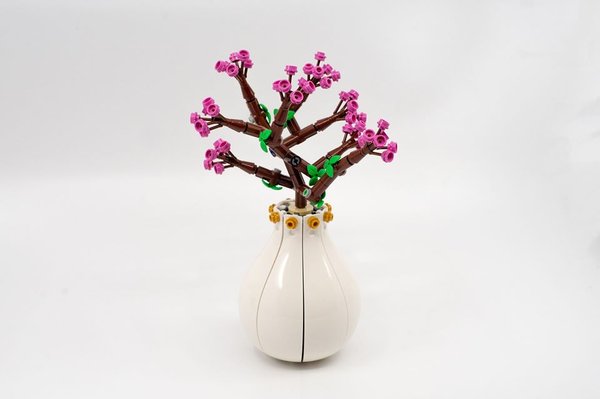 6317939 Peach Flower Vase