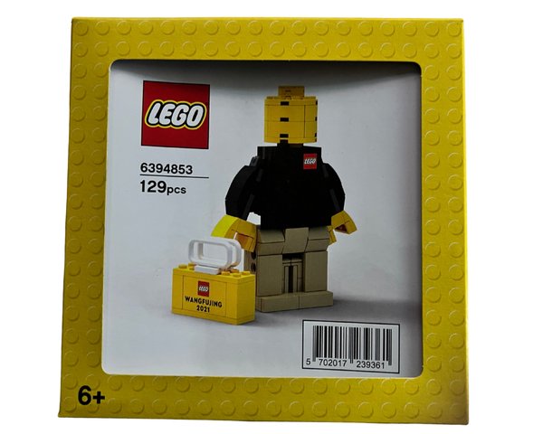 6394853 Wangfujing Brand Store Opening Associate Figure