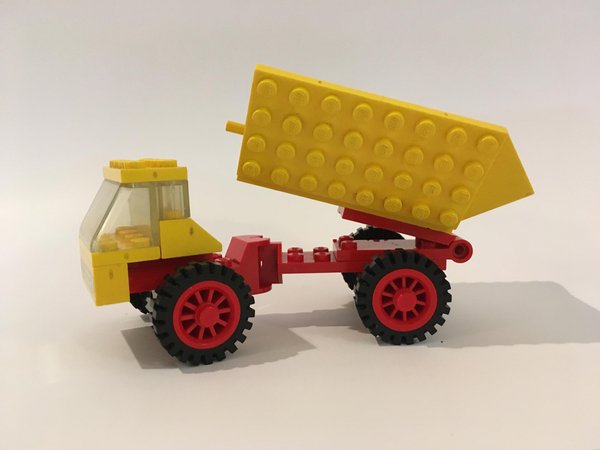 662 Dumper Lorry