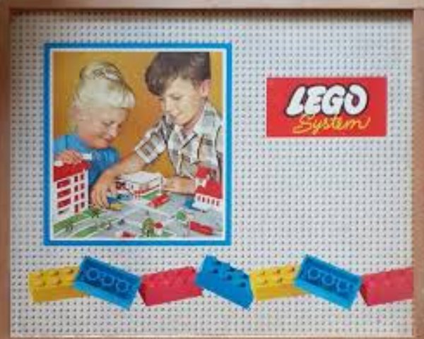 700K Kindergarten LEGO Set