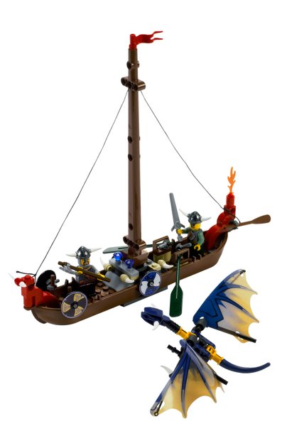 7016 Viking Boat against the Wyvern Dragon
