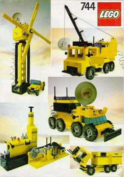 744 Universal Building Set