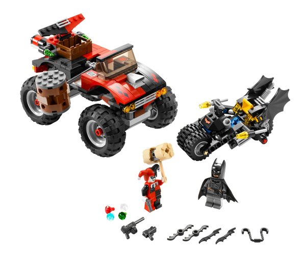 7886 The Batcycle: Harley Quinn's Hammer Truck