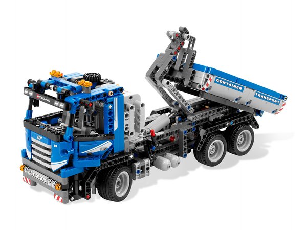 8052 Container Truck