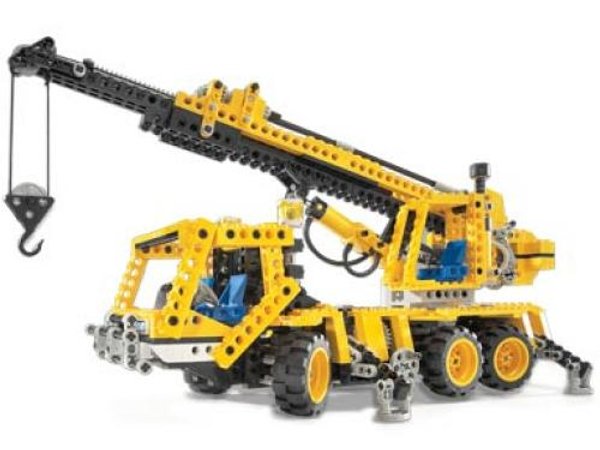 8438 Pneumatic Crane Truck