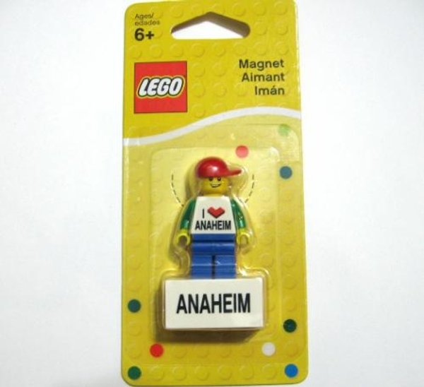 850502 I [Heart] Anaheim Minifigure Magnet