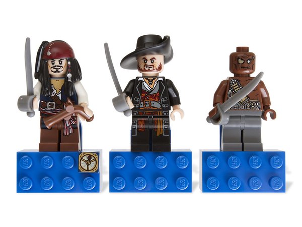 853191 Pirates of the Caribbean Magnet Set
