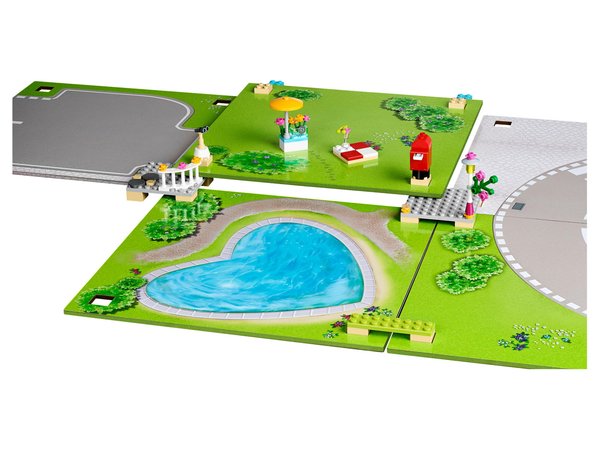 853671 Heartlake City Playmat