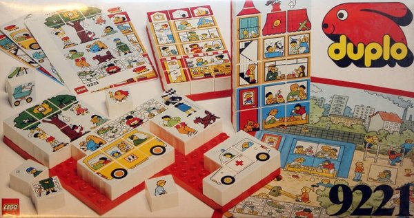 9221 Mosaic Set - Town Scene