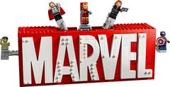 76313 MARVEL Logo & Minifiguren
